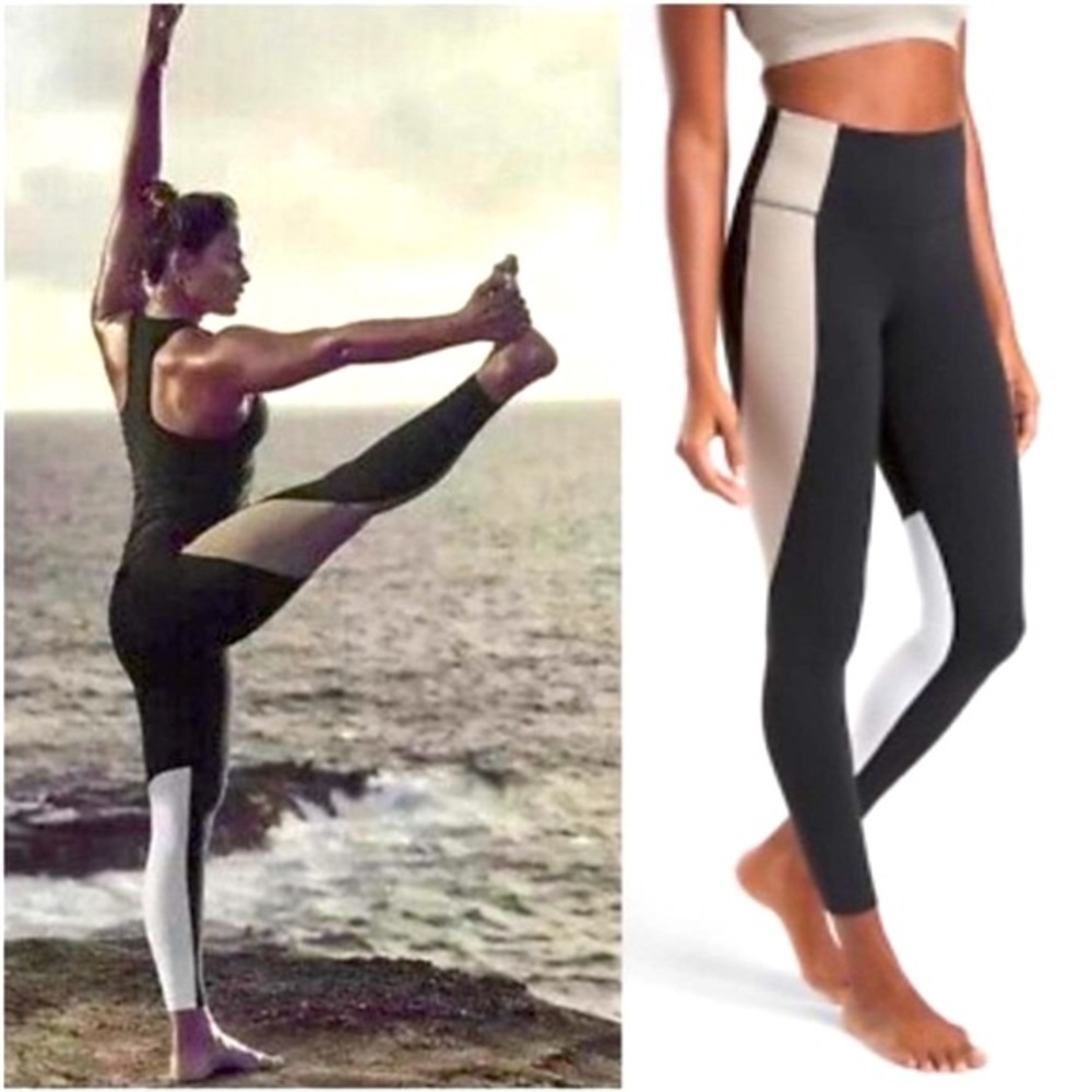 Athleta Elation Asymmetrical 7/8 Tight Black, Tan, & White Size XS